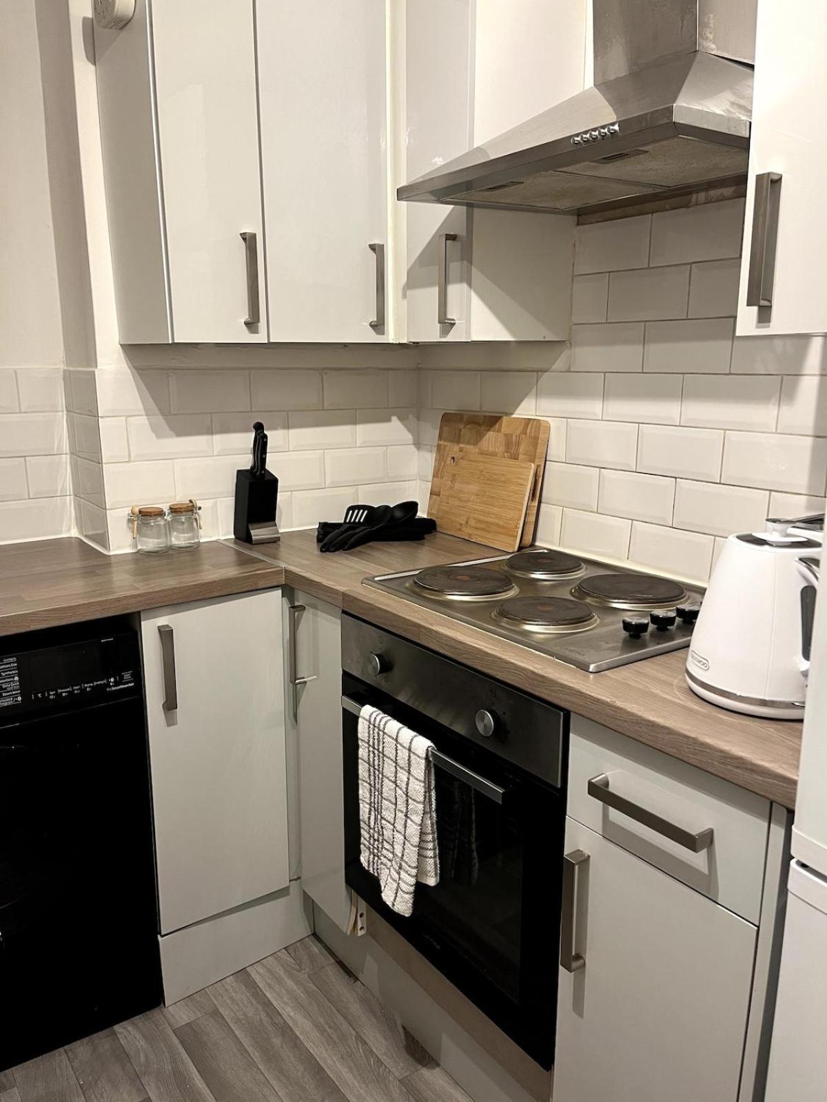 Cosy 2-bed - Location Near Town & Train Station Holiday home Dartford